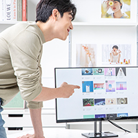 그래픽 디자이너(계약직) 채용